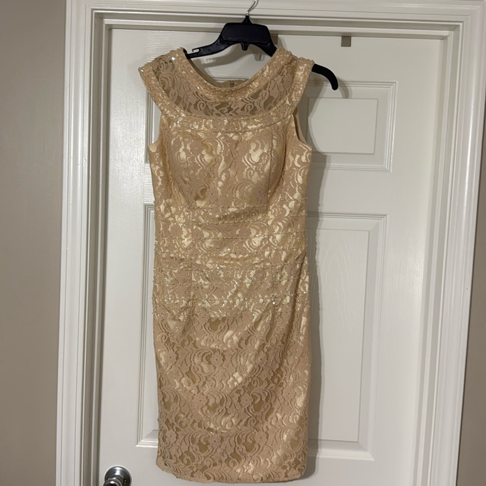 IZIDRESS Sz. 6 tag has been removed on the size.
